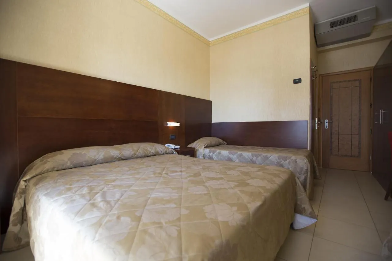 ***  Hotel Metropole リミニ イタリア