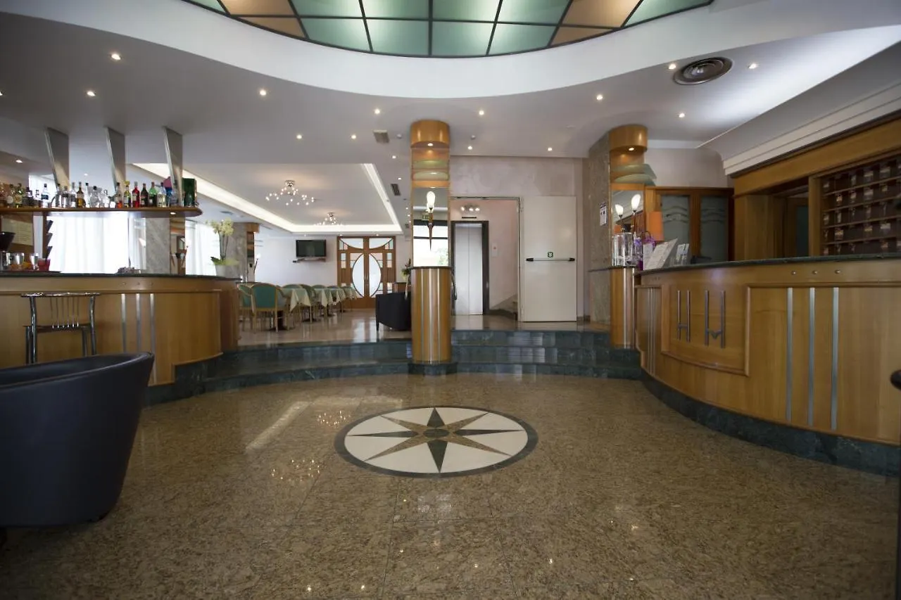 Hotel Metropole リミニ