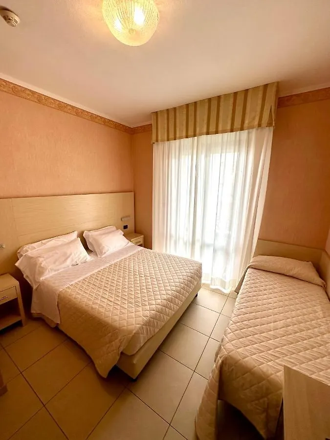 Hotel Metropole Римини