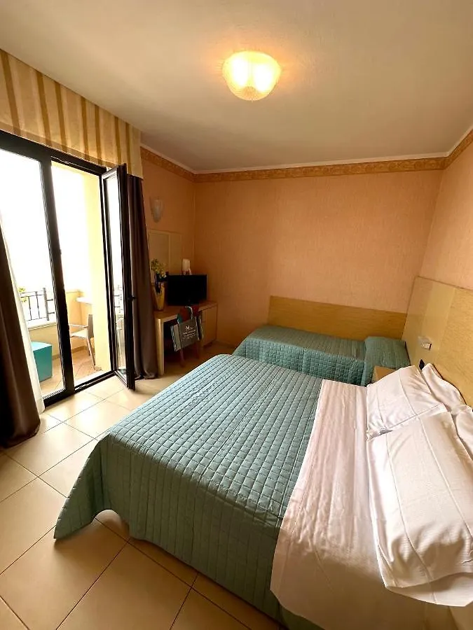 Hotel Metropole Римини Италия